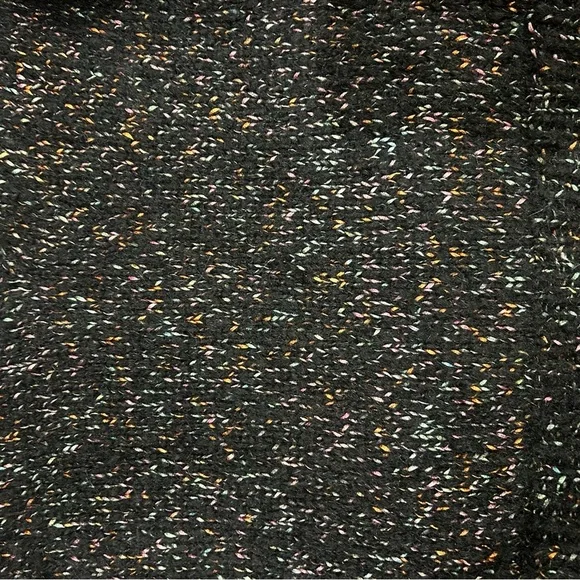 Chic Vintage Black Knit Sweater with Angora Mix - Picture 5 of 9